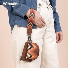 Load image into Gallery viewer, WG2211-W0051 Wrangler Southwestern Art Print Dual Pouch Wristlet - Brown
