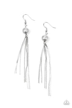 Load image into Gallery viewer, SLEEK-ing Revenge Paparazzi Earring - Silver
