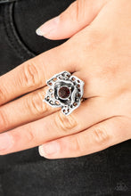 Load image into Gallery viewer, Glowing Gardens Paparazzi Ring - Purple
