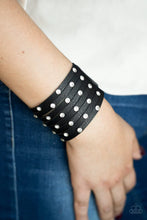 Load image into Gallery viewer, Paparazzi ♥ Sass Squad - Black ♥ Bracelet
