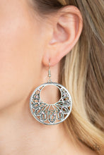 Load image into Gallery viewer, Fancy That Paparazzi Earring - Pink

