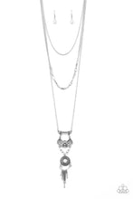 Load image into Gallery viewer, Paparazzi ♥ Wildland Wonderland - White ♥ Necklace
