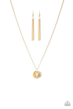 Load image into Gallery viewer, Paparazzi ♥ Palm Tree Paradise - Gold ♥ Necklace
