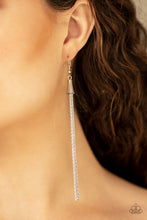 Load image into Gallery viewer, Shimmery Streamers Paparazzi Earring - Silver
