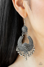 Load image into Gallery viewer, Sunny Chimes Paparazzi Earring - Silver
