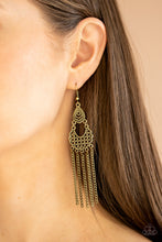 Load image into Gallery viewer, Insane Chain Paparazzi Earring - Brass
