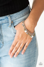 Load image into Gallery viewer, WEST COAST WANDERER Paparazzi Bracelet - GREEN
