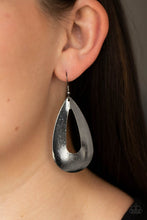 Load image into Gallery viewer, Hand It OVAL! Paparazzi Earring - Black - Gunmetal
