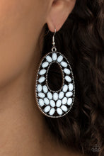 Load image into Gallery viewer, Beaded Shores Paparazzi Earring - White
