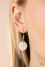 Load image into Gallery viewer, Tidal Tease Paparazzi Necklace - White
