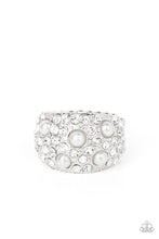 Load image into Gallery viewer, Gatsbys Girl Paparazzi Ring - White
