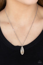 Load image into Gallery viewer, Prismatically Polished Paparazzi Necklace - White
