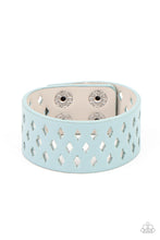 Load image into Gallery viewer, Glamp Champ Paparazzi Leather Urban Snap Bracelet - Blue
