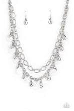 Load image into Gallery viewer, Beachfront Fabulous Paparazzi Necklace - White
